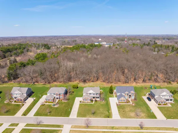 $775,000 | 3218 Park Meadow Drive, Lake Orion, MI 48362