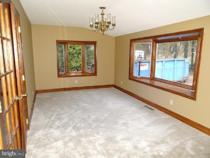 518 Farnum Road Media, PA 19063 - Photo 8 of 17