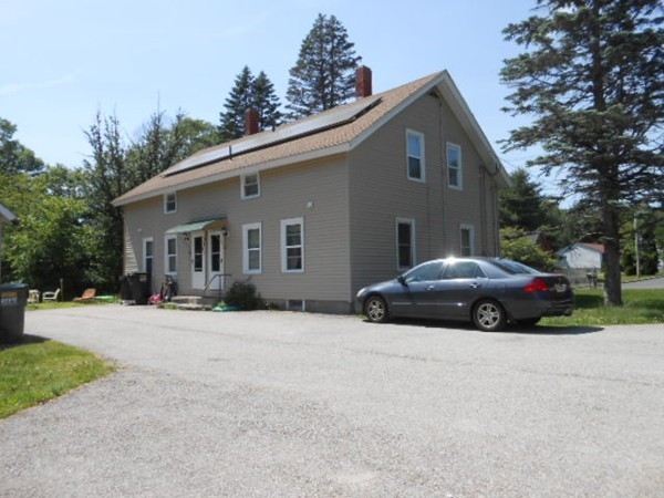 31 Perryville Road Webster, MA 01570 - Photo 4 of 10 Gallery Image 4