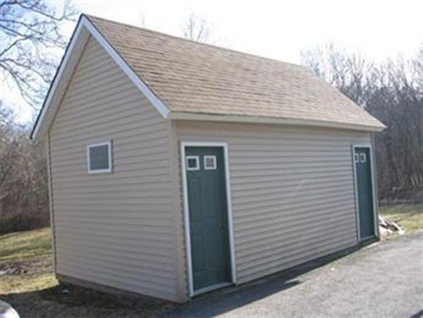 31 Perryville Road Webster, MA 01570 - Photo 8 of 10 Gallery Image 8