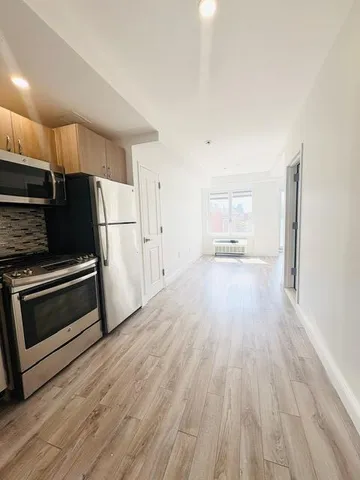 $625,000 | 28-20 Astoria Boulevard, Unit 404 | Astoria