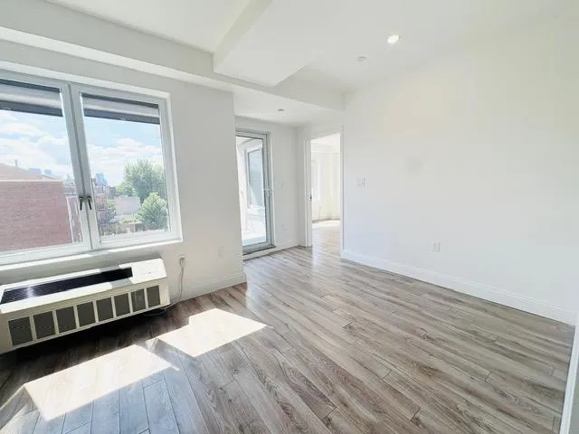 $625,000 | 28-20 Astoria Boulevard, Unit 404 | Astoria