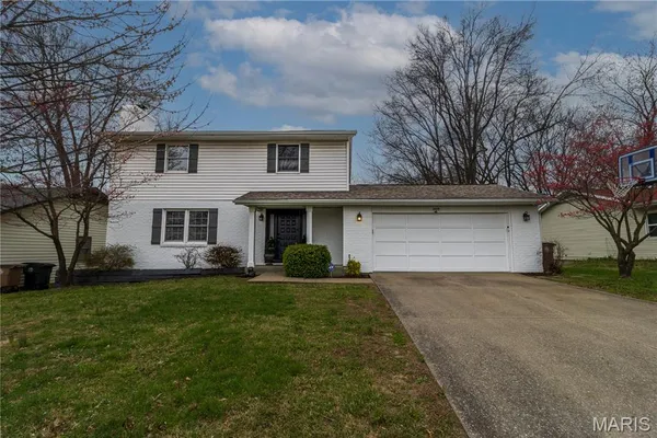 $299,900 | 1405 Parkmor Drive, Cape Girardeau, MO 63701