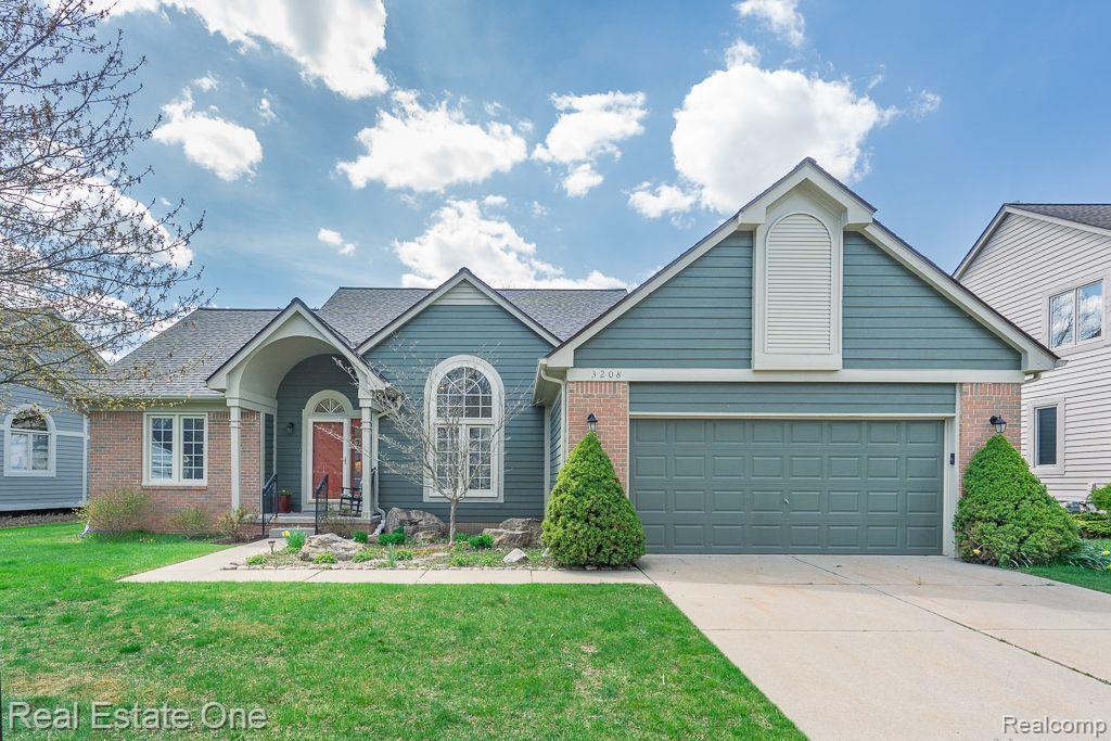 3208 Fairgrove Terrace Rochester Hills, MI 48309 - Photo 1 of 21