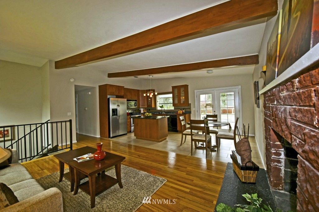 12610 Southeast 160th Street Renton, WA 98058 - Photo 3 of 12