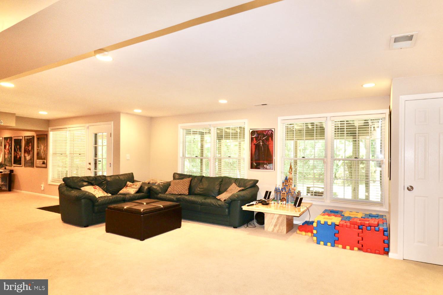 126 Brandon Road Pennington, NJ 08534 - Photo 43 of 48