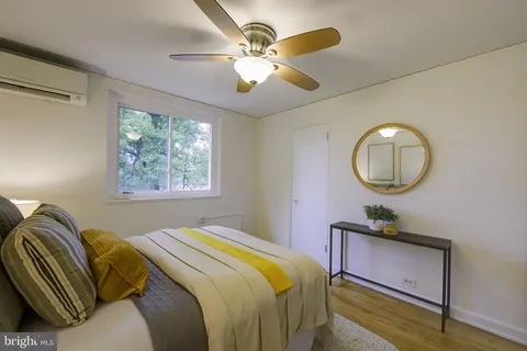 $275,000 | 2 C Gardenway, Greenbelt, MD 20770