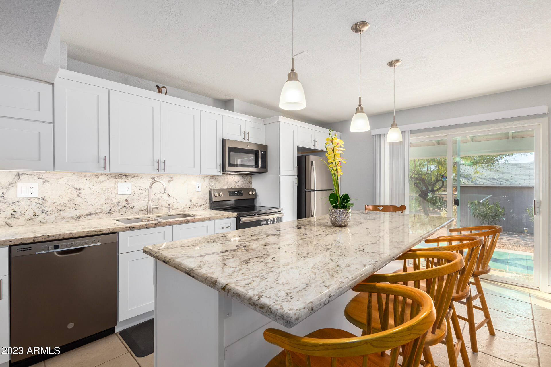 723 South Hilton Road Apache Junction, AZ 85119 - Photo 13 of 64 22 Hilton