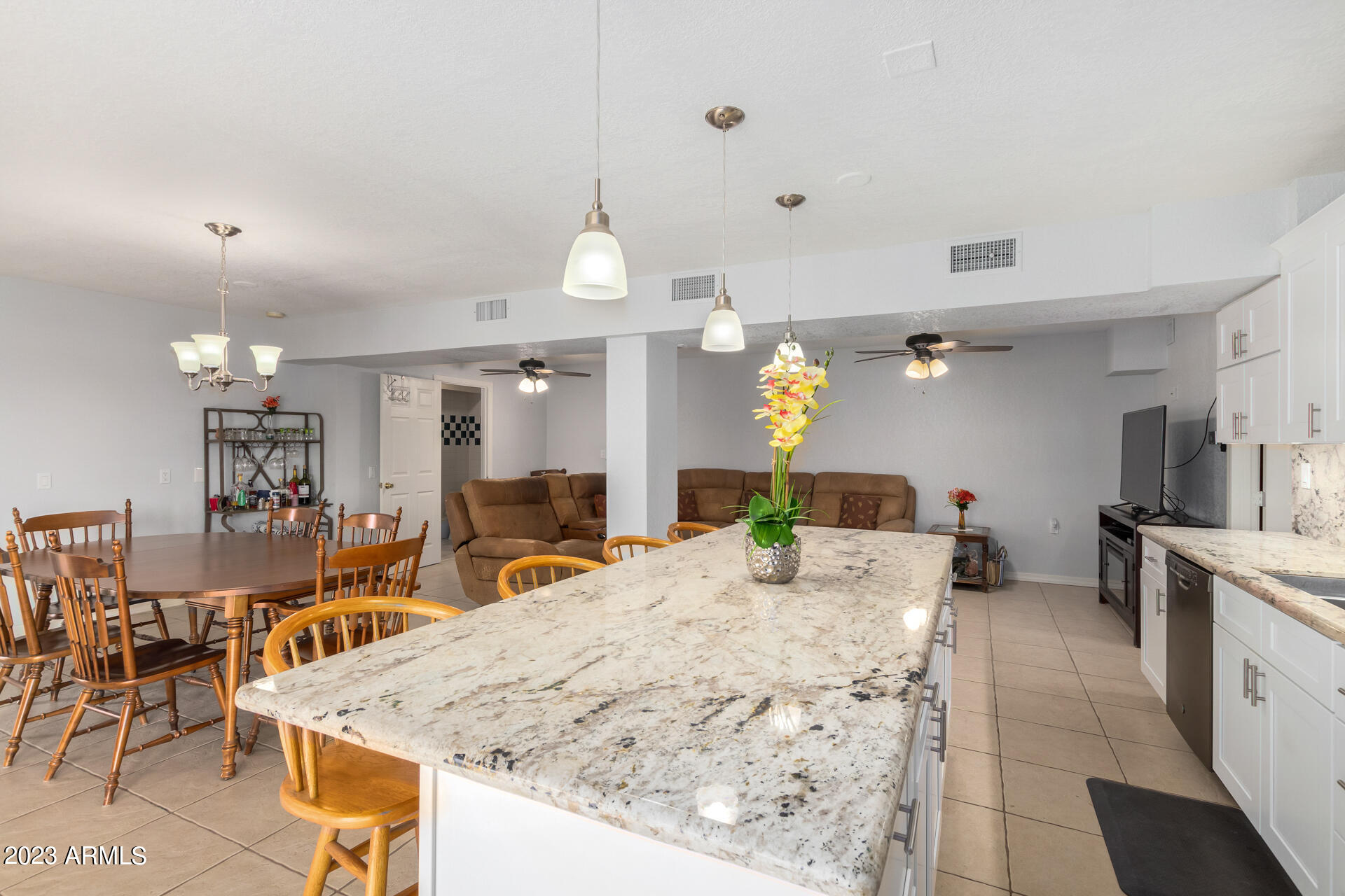 723 South Hilton Road Apache Junction, AZ 85119 - Photo 17 of 64 11 Hilton