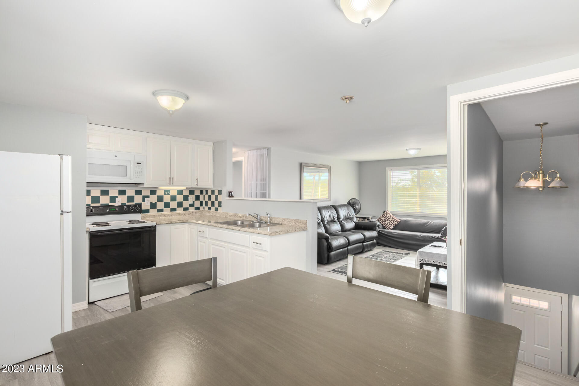 723 South Hilton Road Apache Junction, AZ 85119 - Photo 37 of 64 51 Hilton