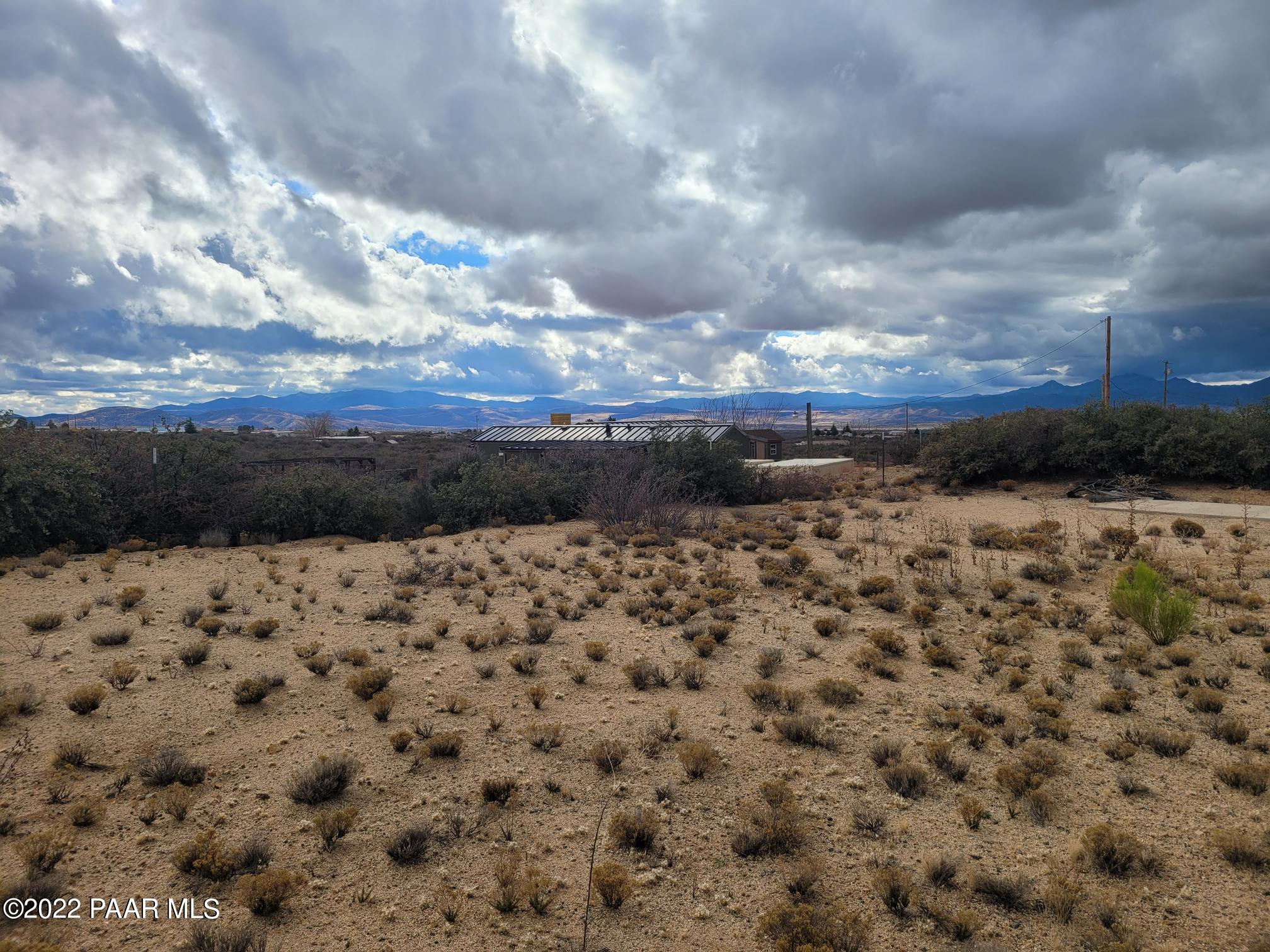 8185 West Red Rock Road Kirkland, AZ 86332 - Photo 14 of 20 20221206_131652