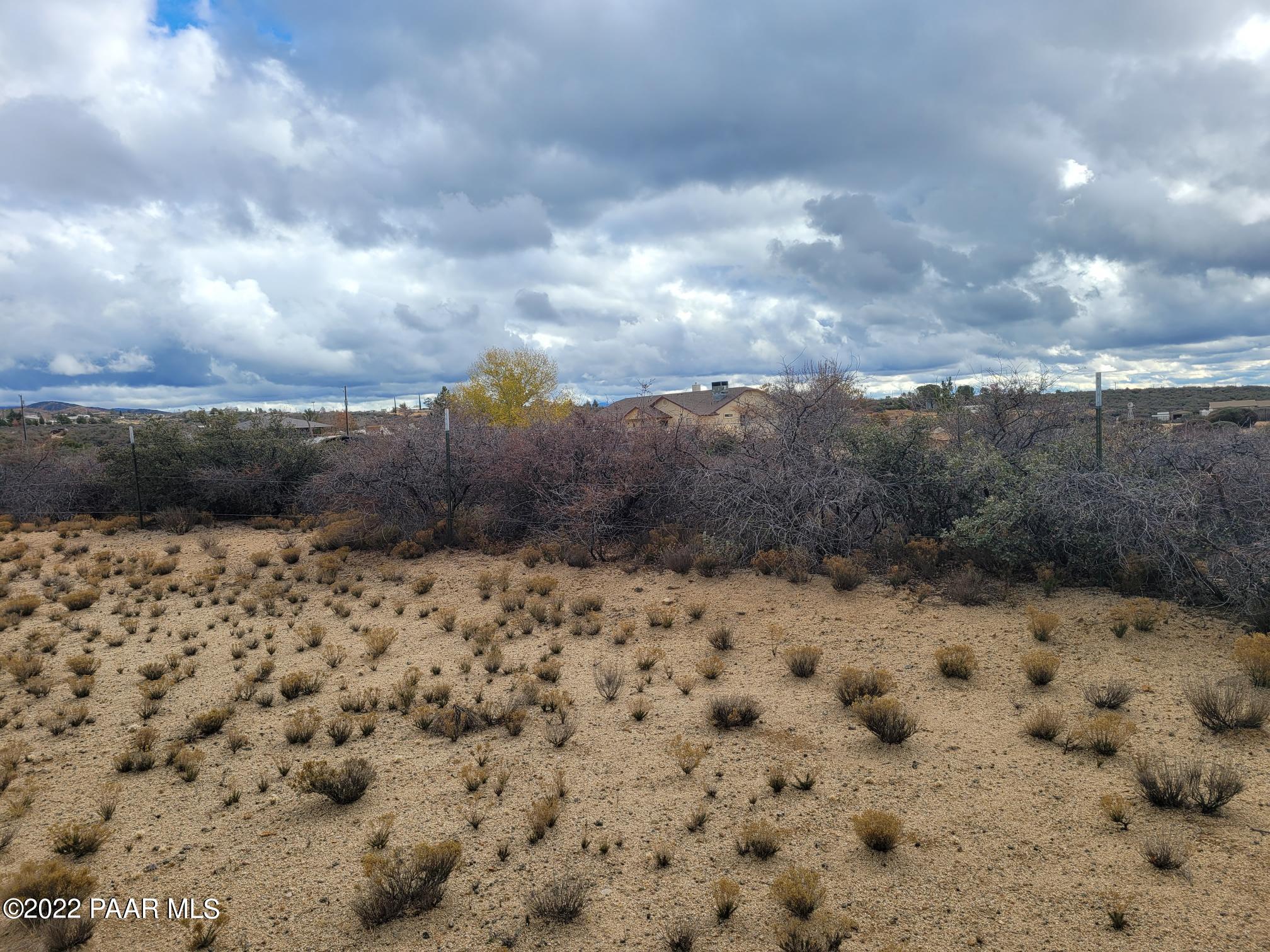 8185 West Red Rock Road Kirkland, AZ 86332 - Photo 16 of 20 20221206_131711