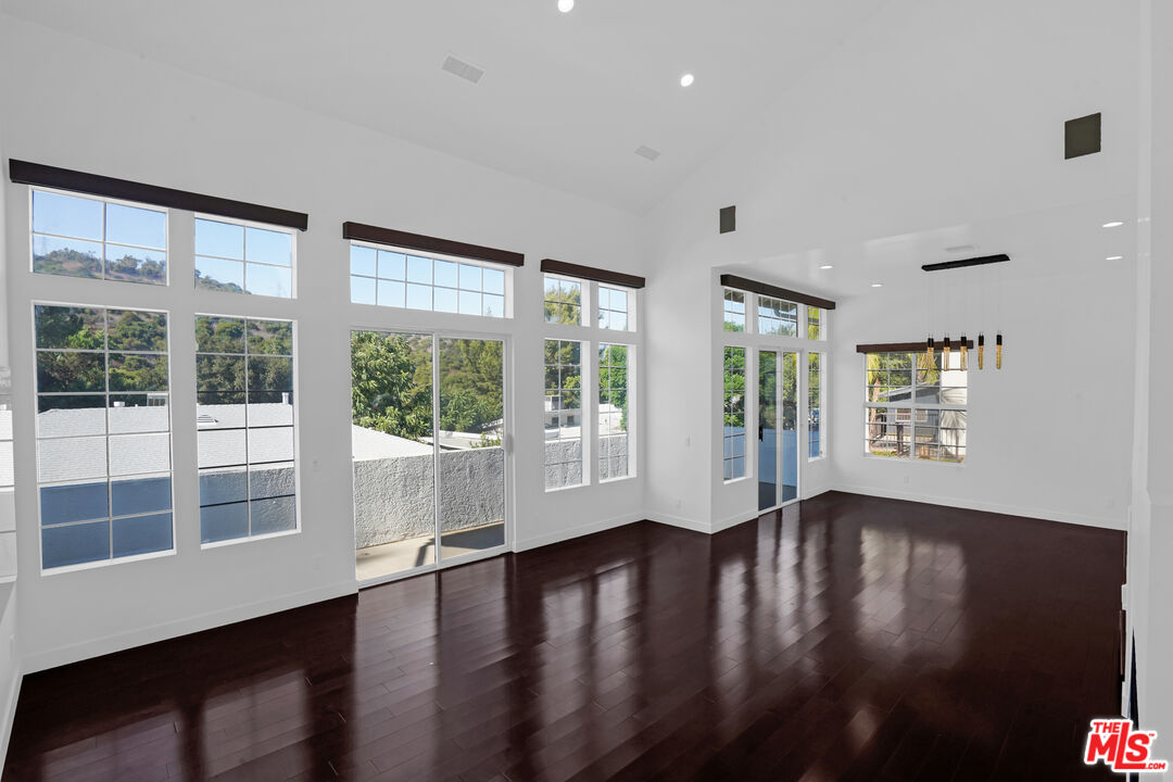 3832 Shannon Road Los Angeles, CA 90027 - Photo 21 of 52