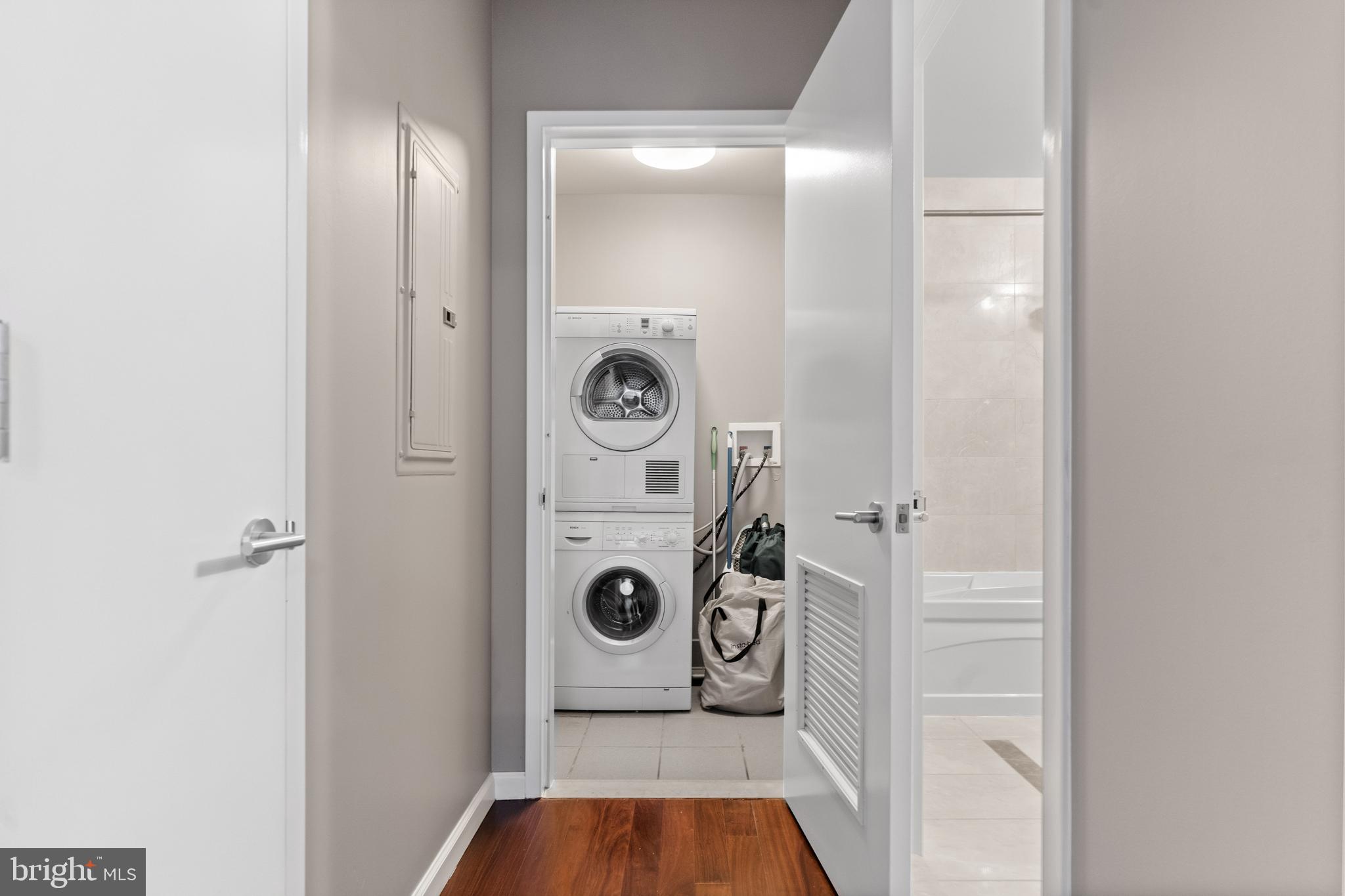 1425 Locust Street, Unit 3D Philadelphia, PA 19102 - Photo 29 of 41