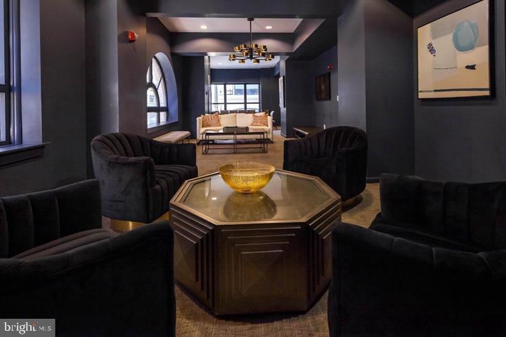 1425 Locust Street, Unit 3D Philadelphia, PA 19102 - Photo 34 of 41