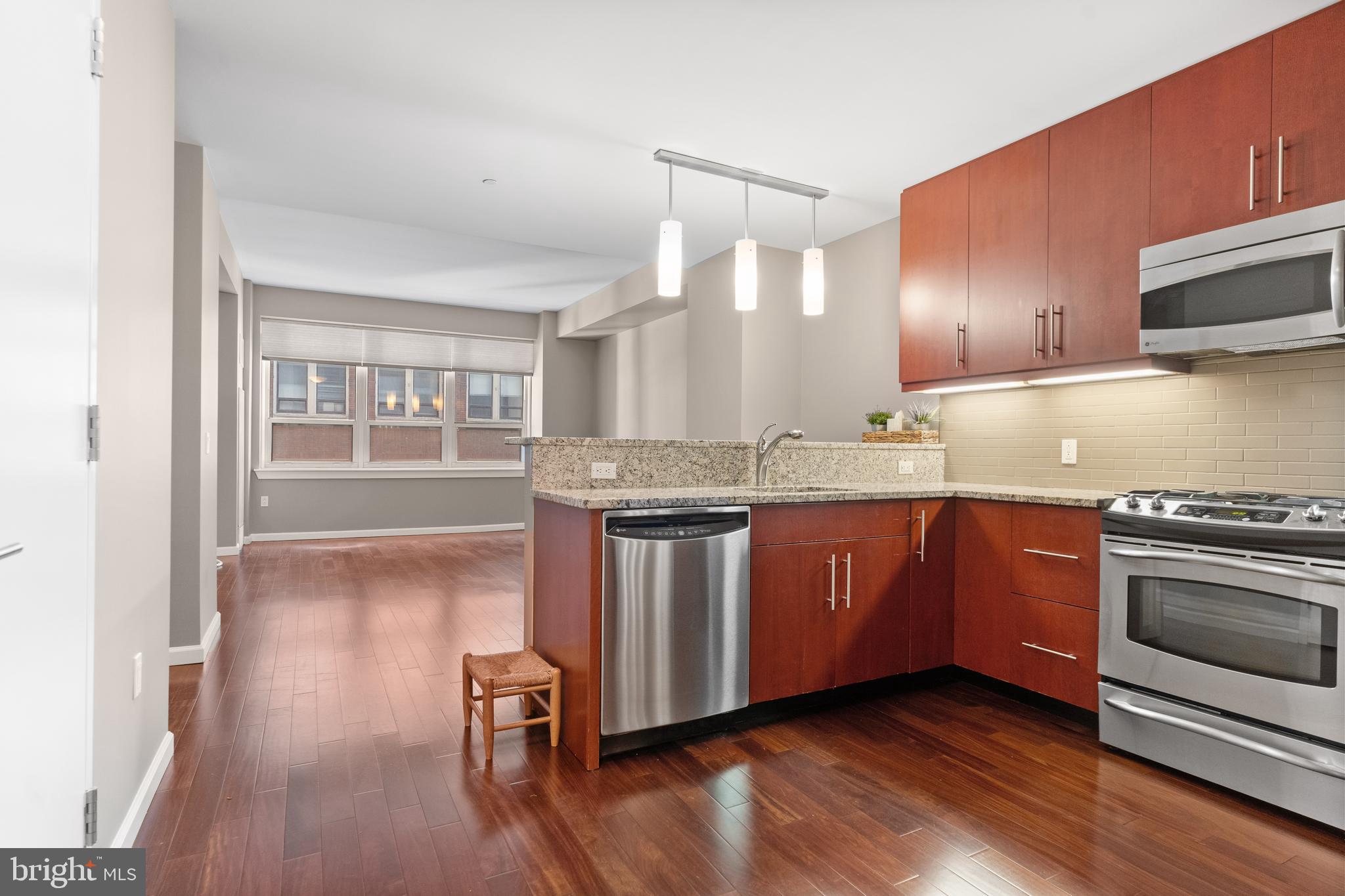 1425 Locust Street, Unit 3D Philadelphia, PA 19102 - Photo 6 of 41