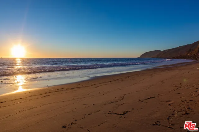 $18,900 | 42602 Pacific Coast Highway, Malibu, CA 90265