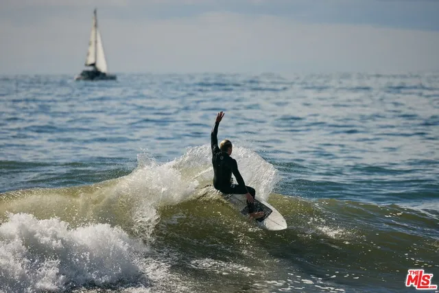 $18,900 | 42602 Pacific Coast Highway, Malibu, CA 90265