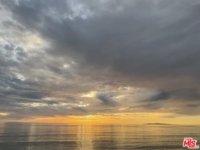 $18,900 | 42602 Pacific Coast Highway, Malibu, CA 90265