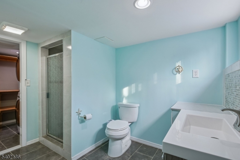 4 Cabot Lane Kinnelon, NJ 07405 - Photo 13 of 29