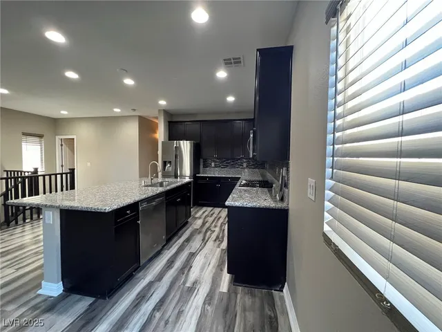 $2,695 | 10487 Forked Run Street, Las Vegas, NV 89178