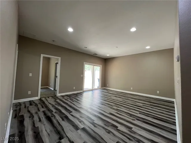 $2,695 | 10487 Forked Run Street, Las Vegas, NV 89178