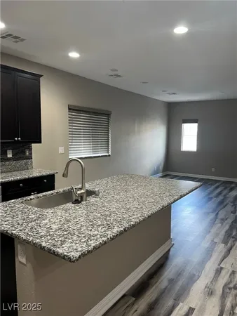 $2,695 | 10487 Forked Run Street, Las Vegas, NV 89178