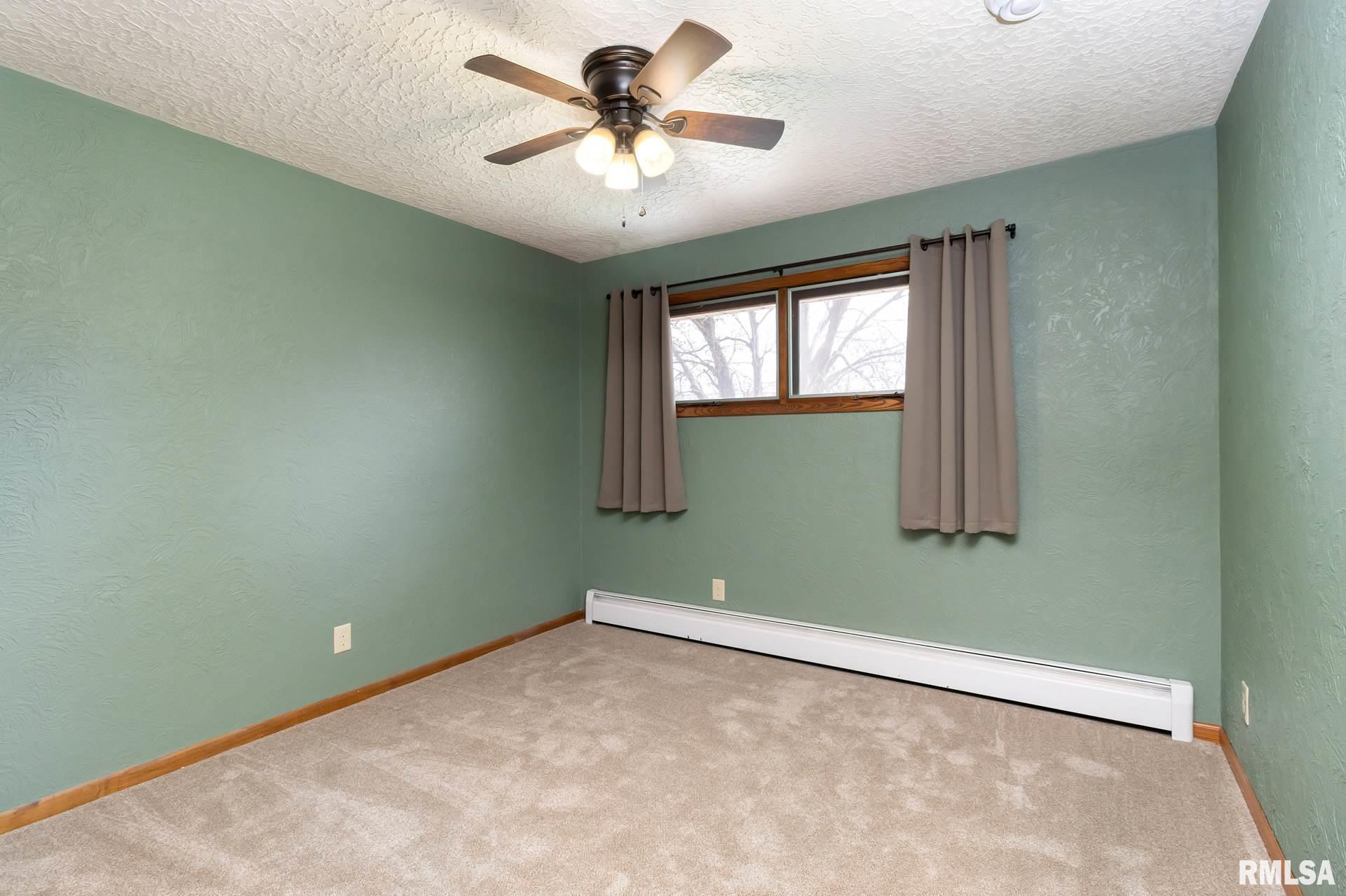 4144 Smith Road Colona, IL 61241 - Photo 11 of 30 Gallery Image 11