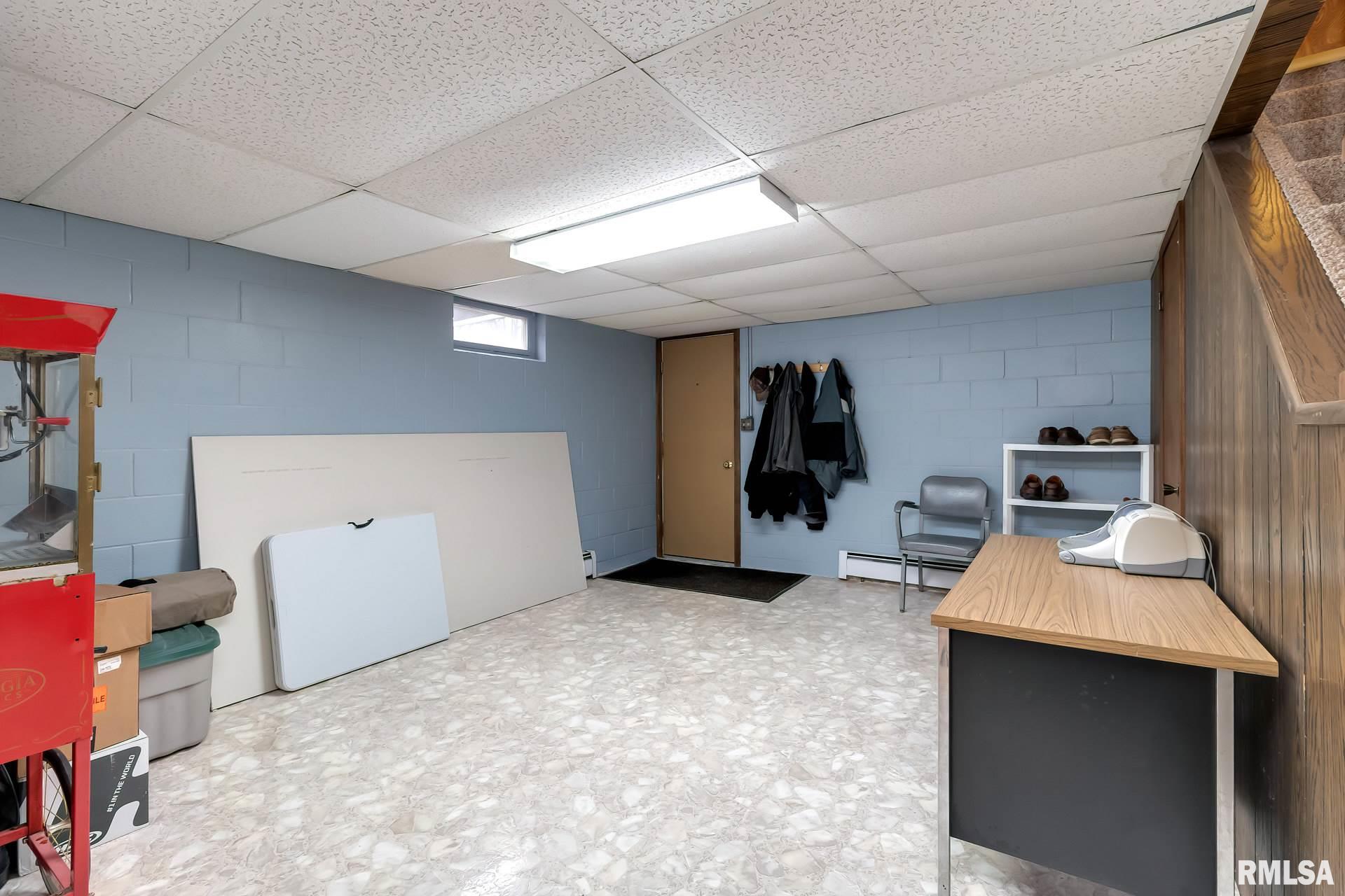 4144 Smith Road Colona, IL 61241 - Photo 21 of 30 Gallery Image 21