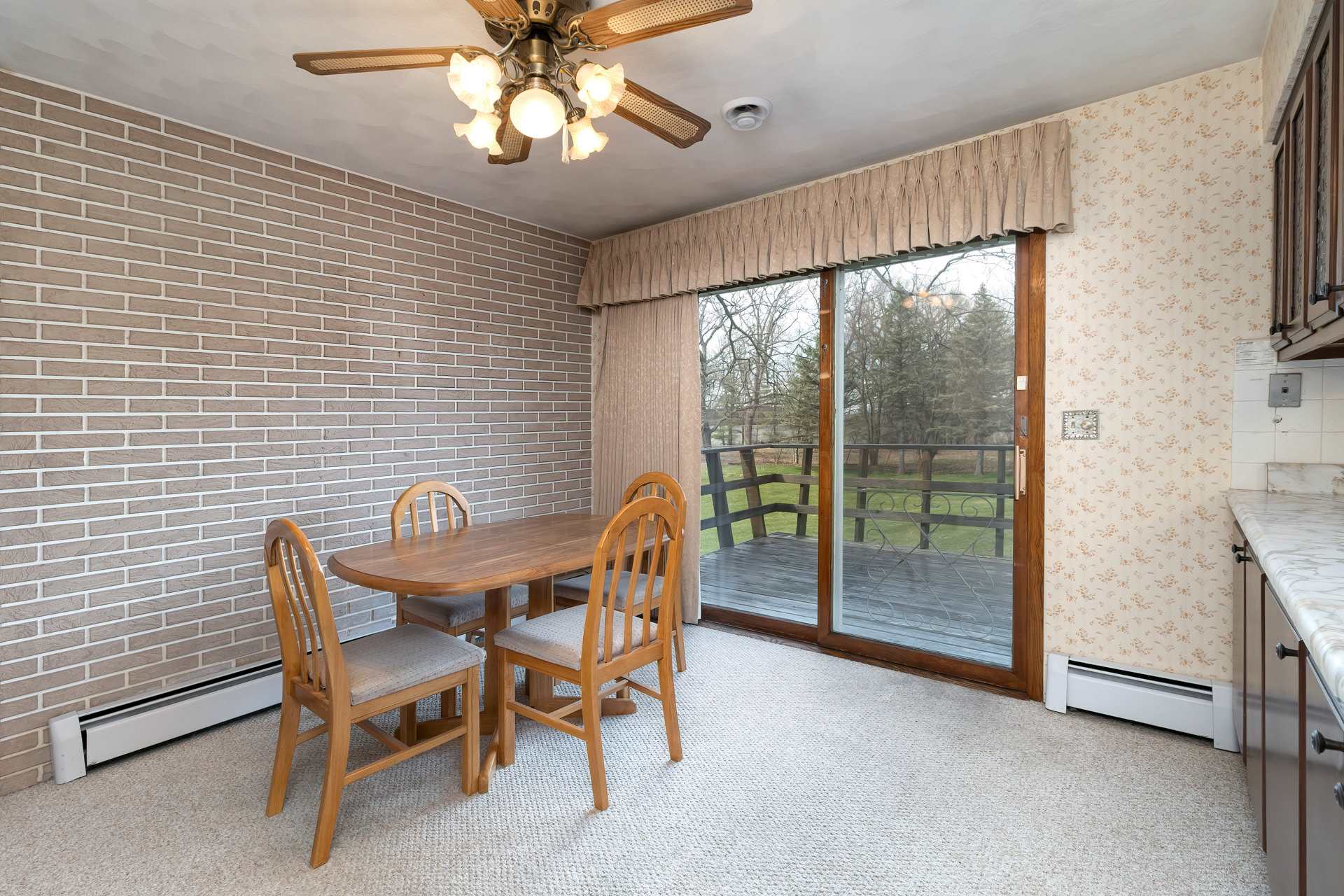 4144 Smith Road Colona, IL 61241 - Photo 9 of 30 Gallery Image 9