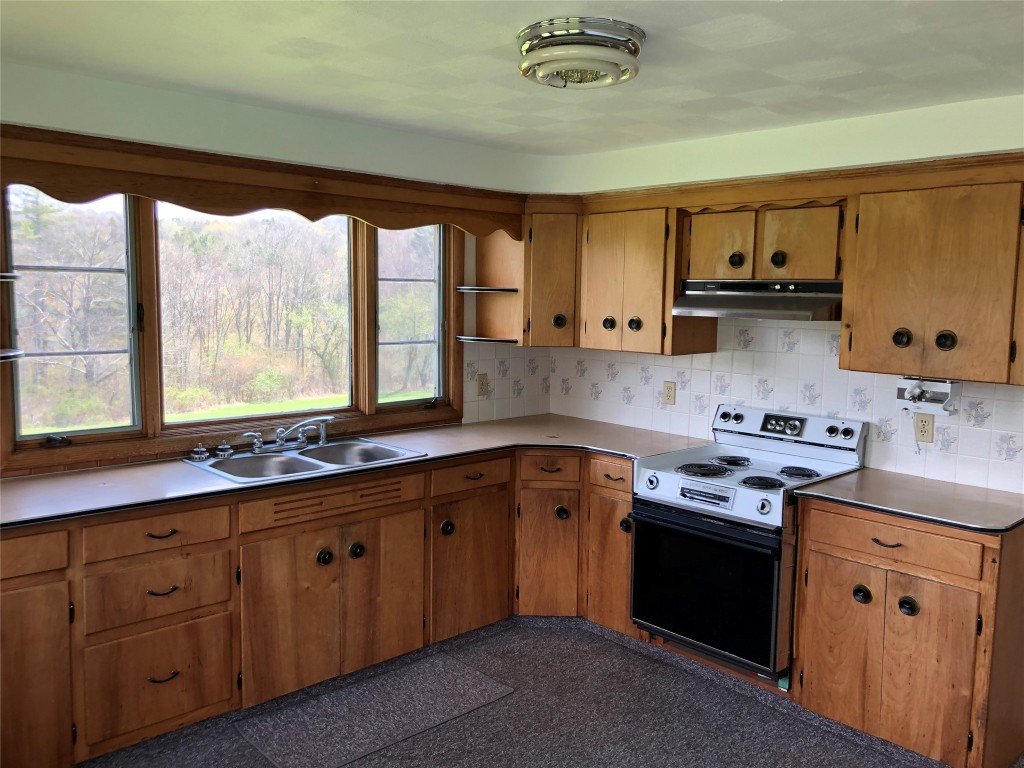 582 Ballyhack Road Port Crane, NY 13833 - Photo 8 of 16 Gallery Image 8