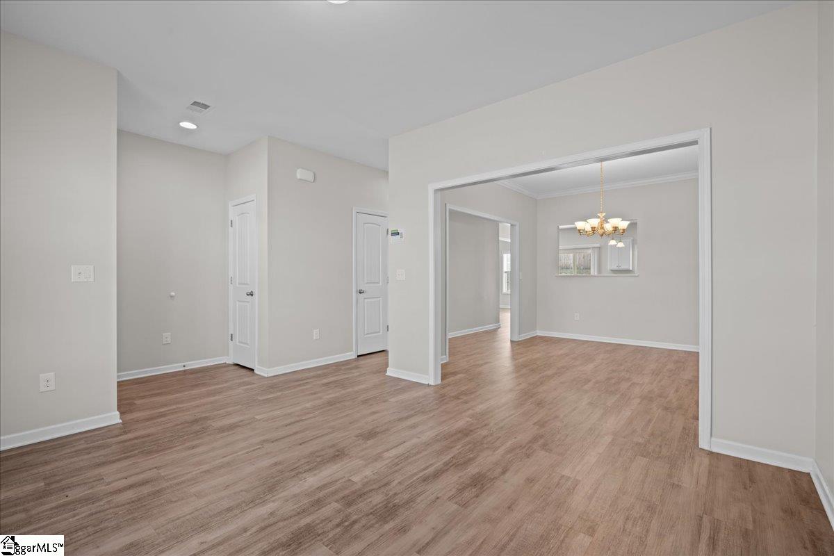 812 Camberwell Road Simpsonville, SC 29680 - Photo 5 of 29