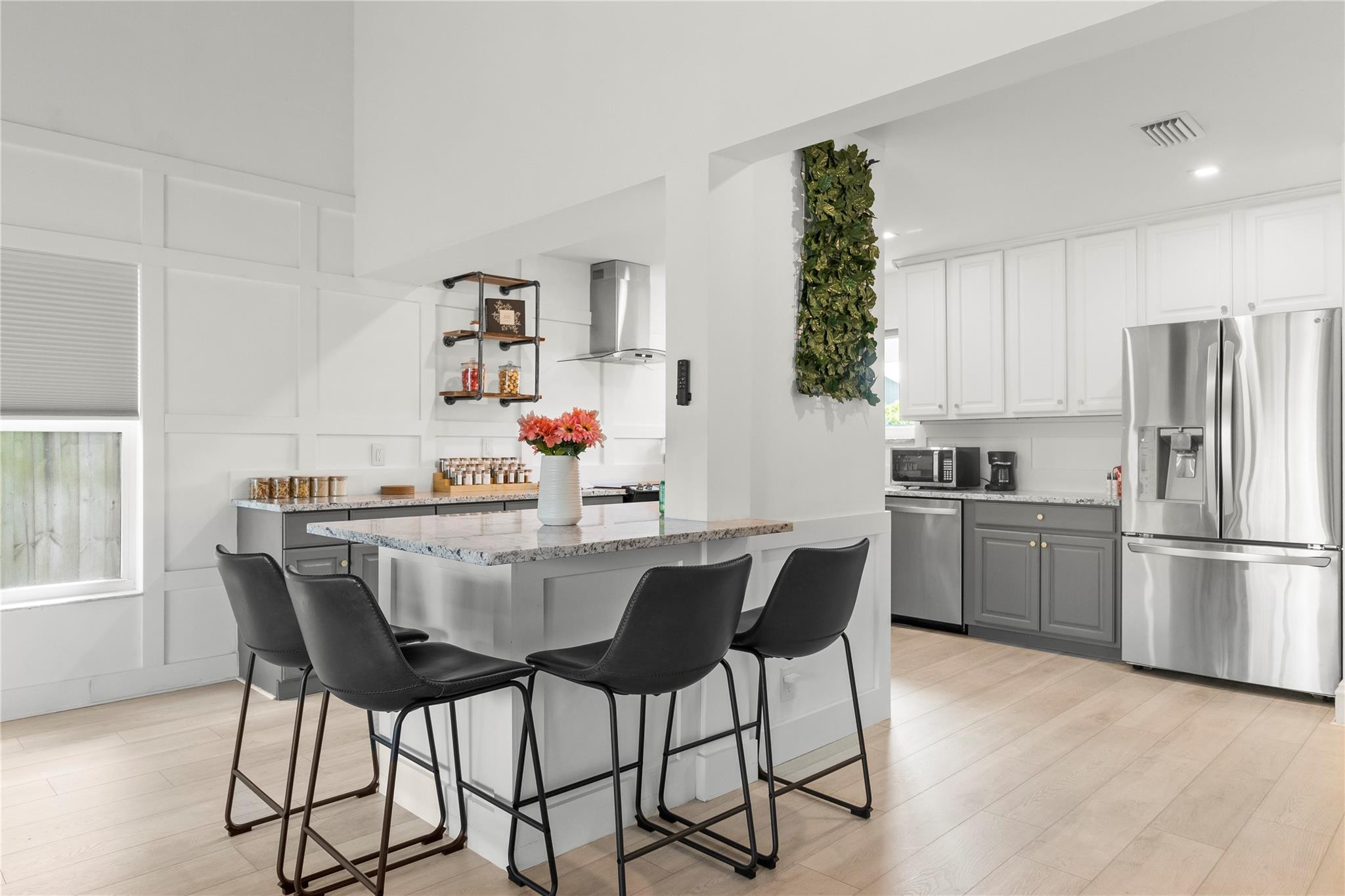 2453 Southridge Road Delray Beach, FL 33444 - Photo 13 of 38 Eat-In Kitchen Island
