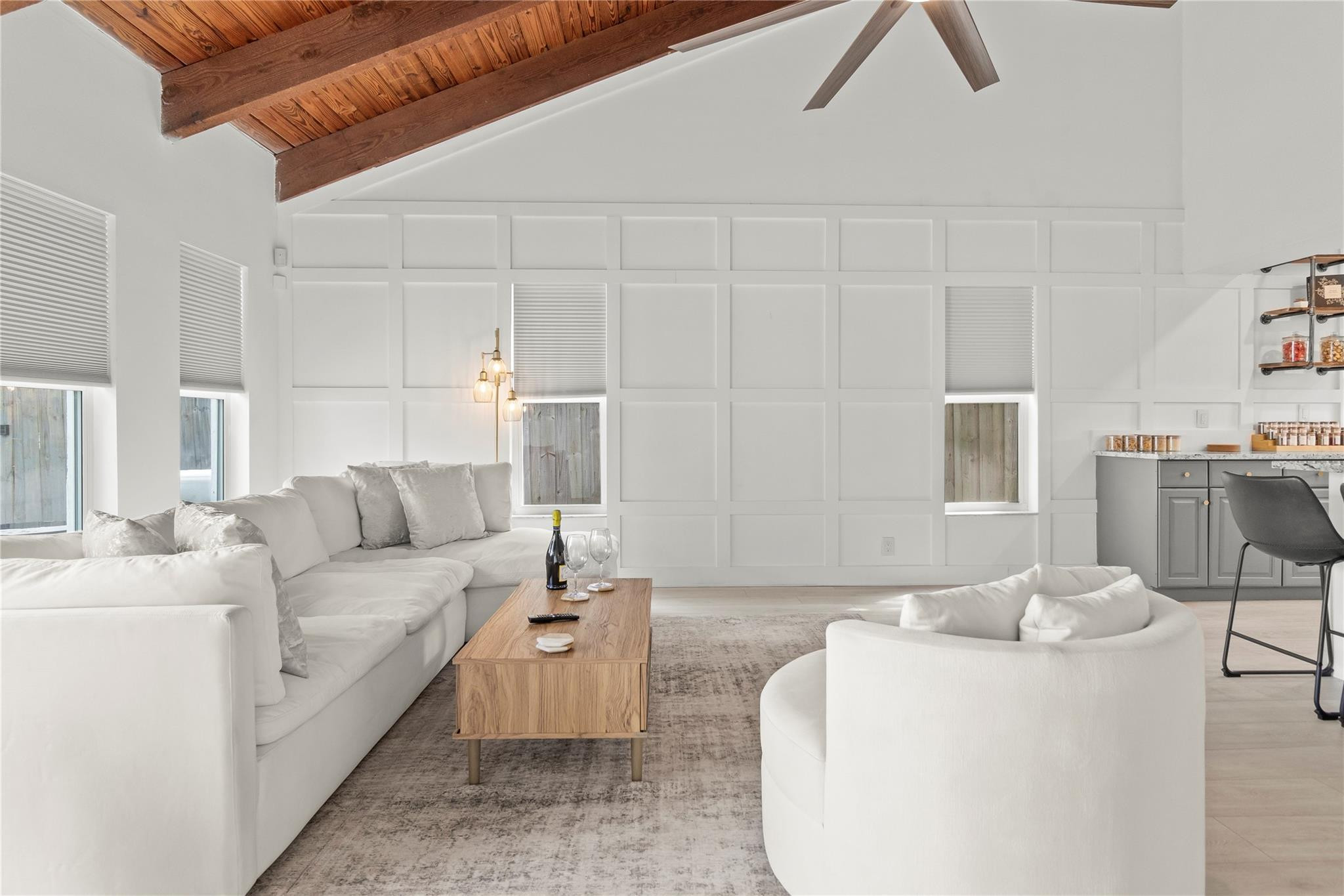 2453 Southridge Road Delray Beach, FL 33444 - Photo 16 of 38 Living Room 2