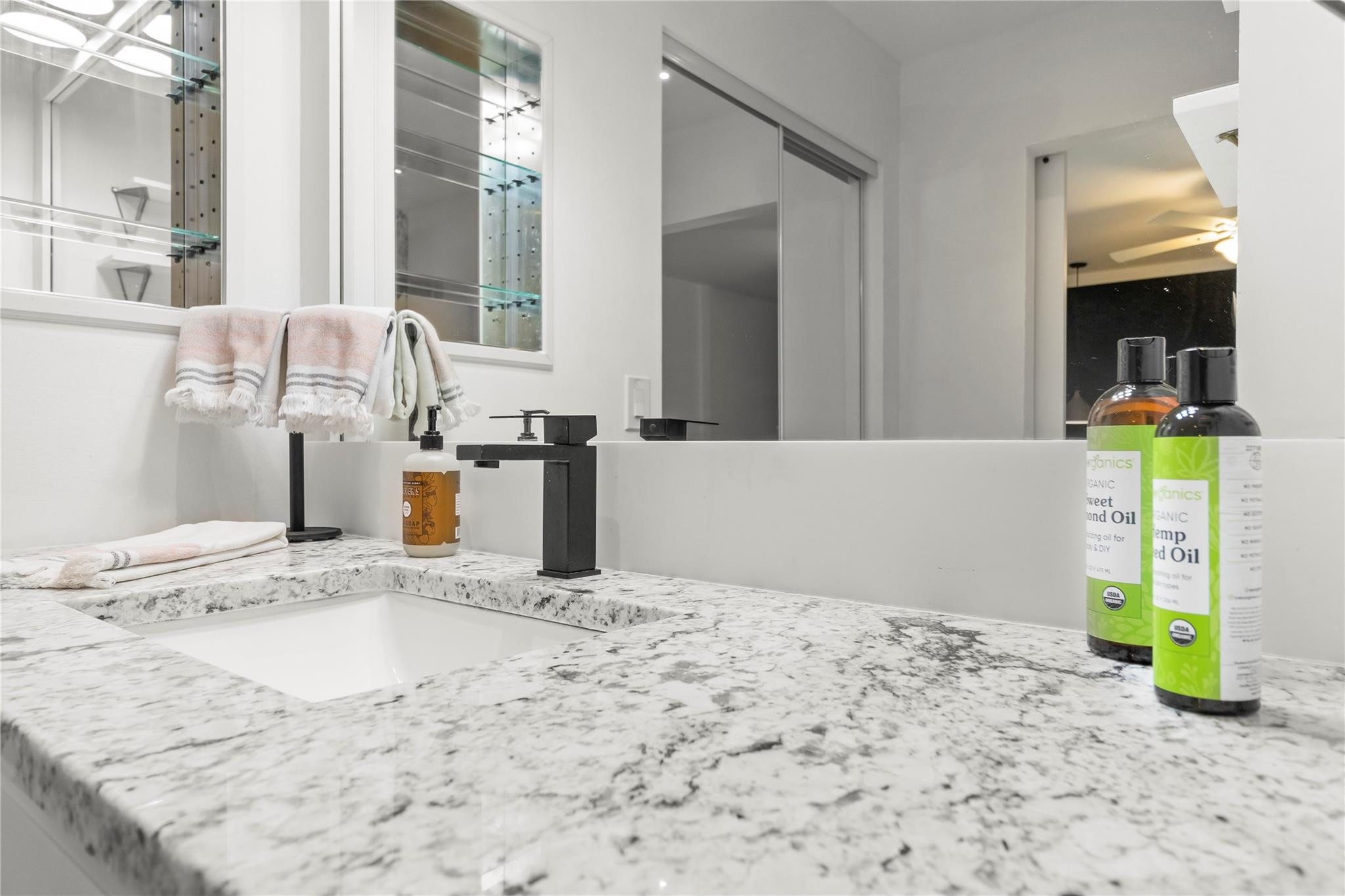 2453 Southridge Road Delray Beach, FL 33444 - Photo 24 of 38 Master Bath