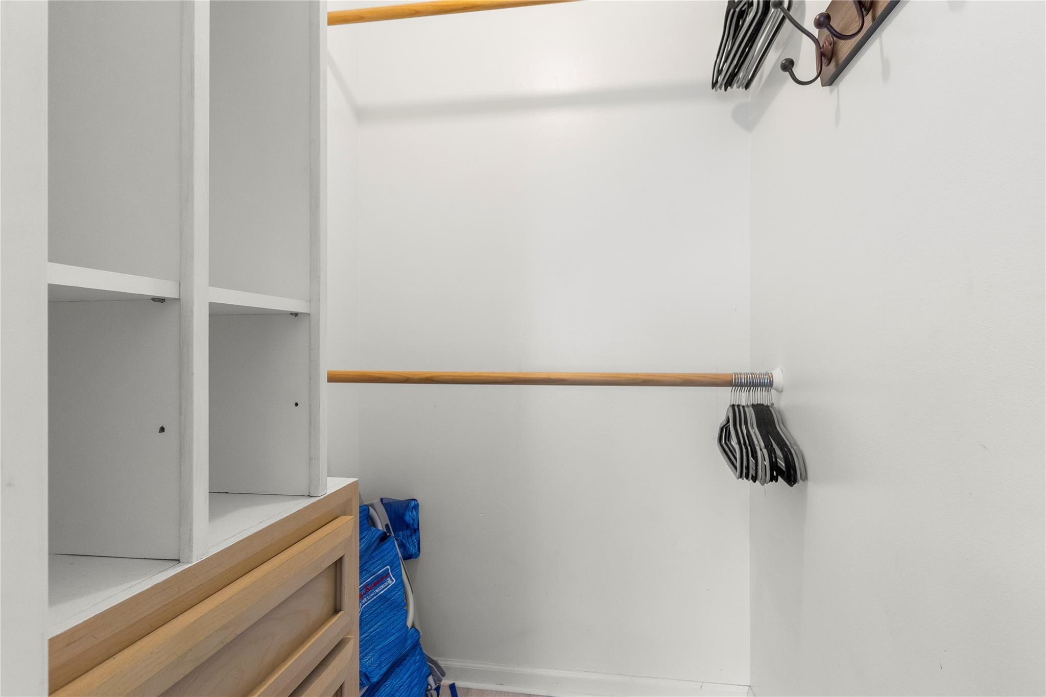 2453 Southridge Road Delray Beach, FL 33444 - Photo 31 of 38 Built In Closets