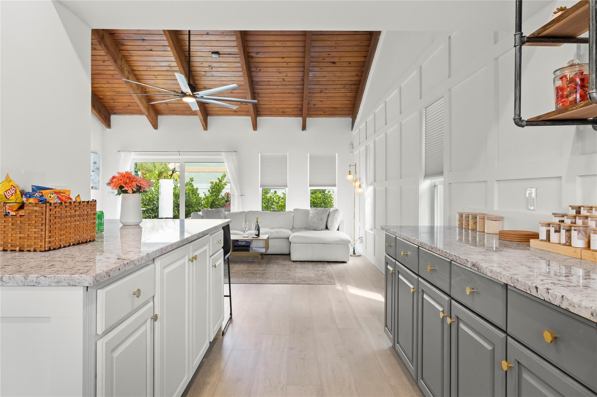 2453 Southridge Road Delray Beach, FL 33444 - Photo 4 of 38 Kitchen 1