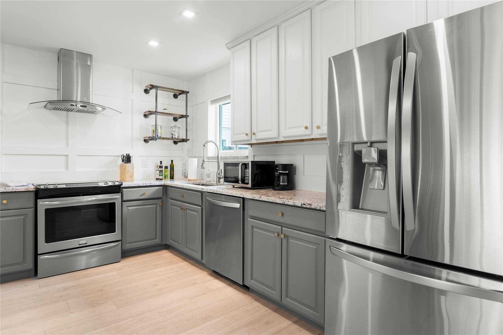 2453 Southridge Road Delray Beach, FL 33444 - Photo 8 of 38 Kitchen 6