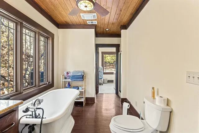 $950,000 | 5545 County Road 225, Hico, TX 76457