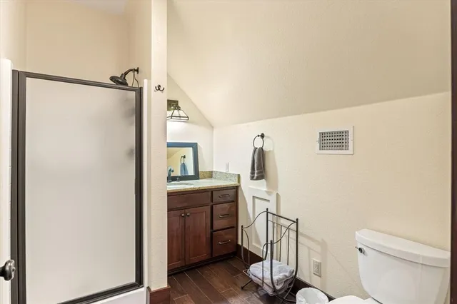 $950,000 | 5545 County Road 225, Hico, TX 76457