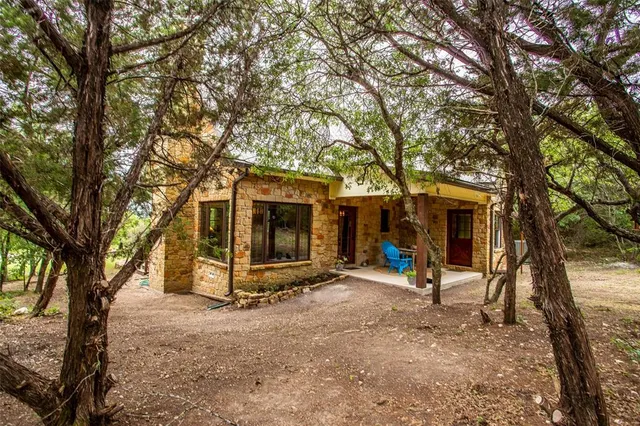 $950,000 | 5545 County Road 225, Hico, TX 76457