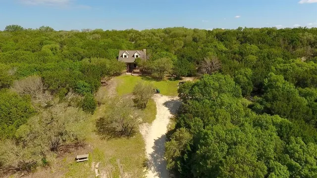 $950,000 | 5545 County Road 225, Hico, TX 76457