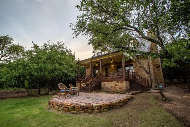 $950,000 | 5545 County Road 225, Hico, TX 76457