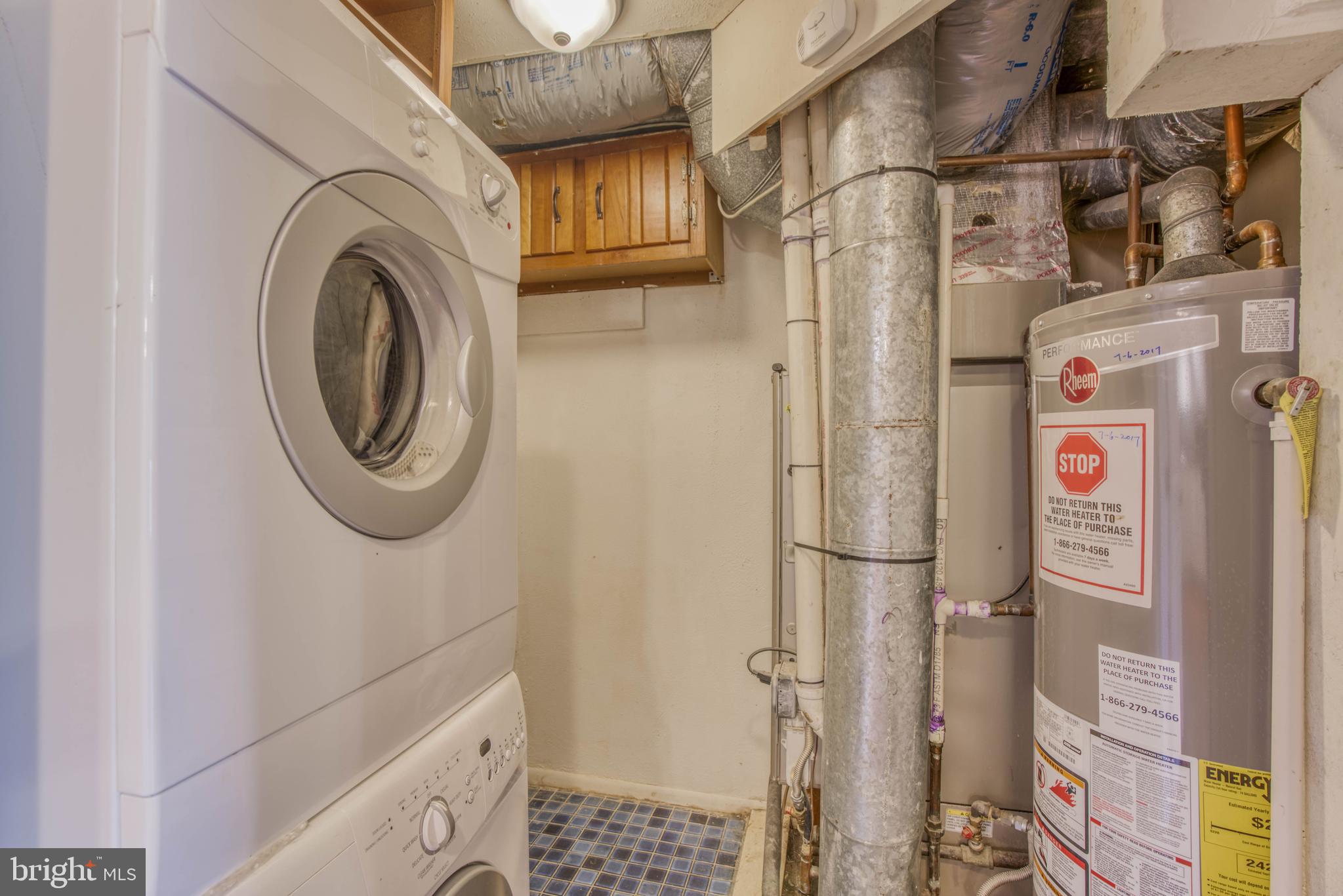 2 Center Road, Unit A2 Baltimore, MD 21286 - Photo 15 of 18 Same floor, in-unit washer and dryer!