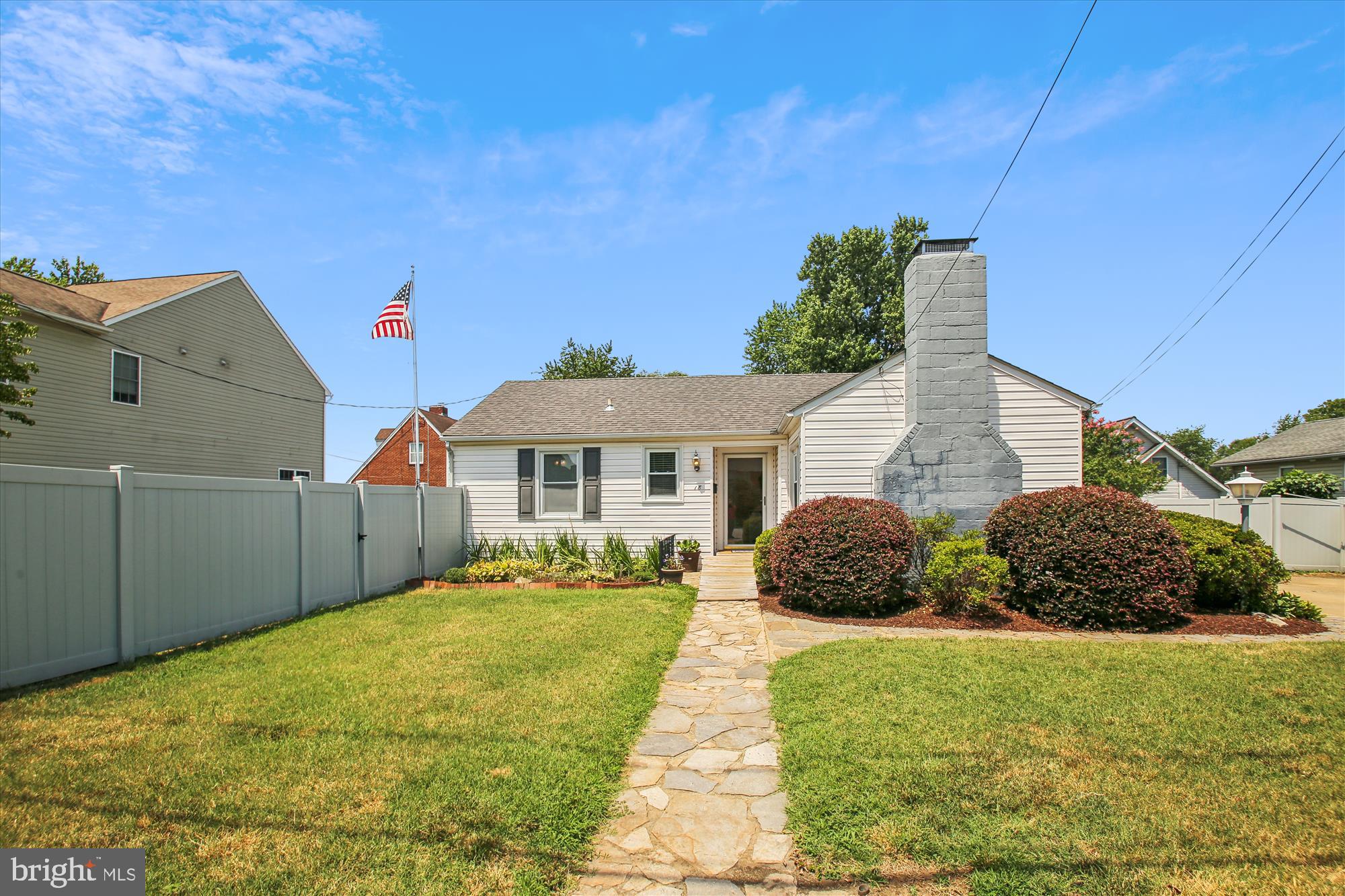 18 Homeland Road Pasadena, MD 21122 - Photo 1 of 40 Front of Home