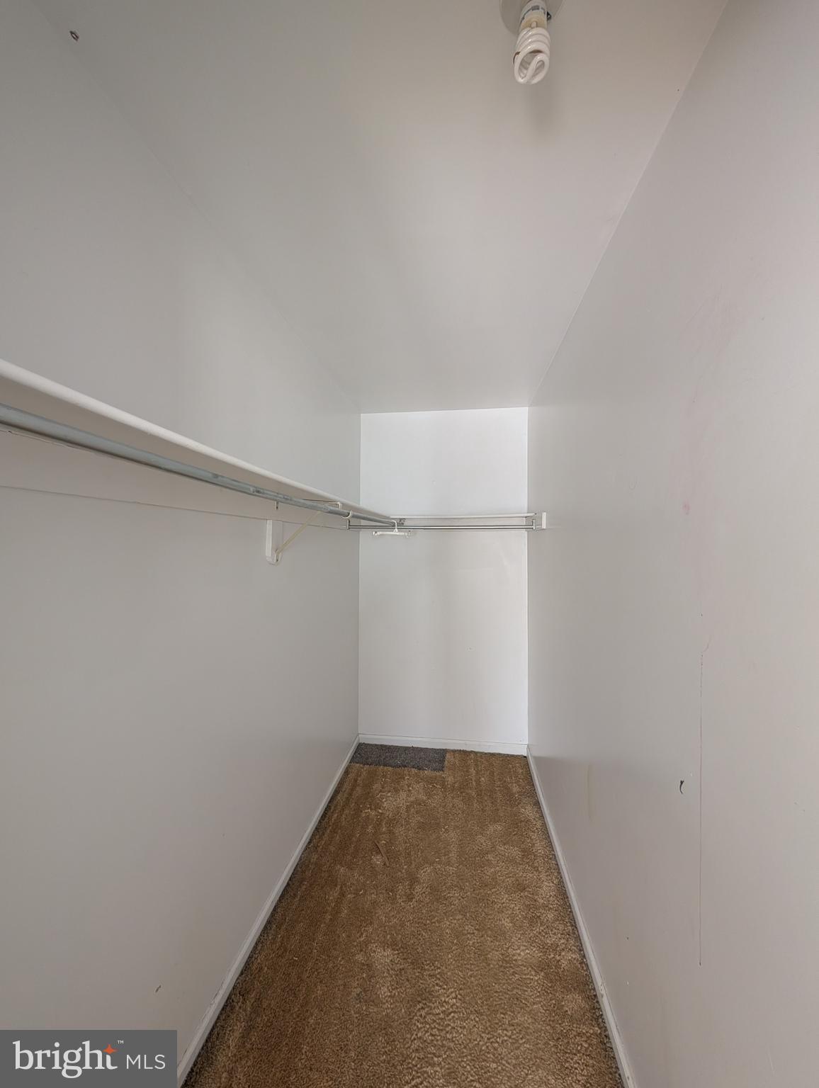 312 Cold Spring Place Dover, DE 19904 - Photo 22 of 31 a view of a room with shelf