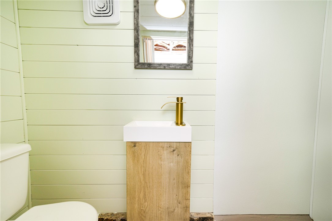 259 Windsor Road Greece, NY 14612 - Photo 29 of 33