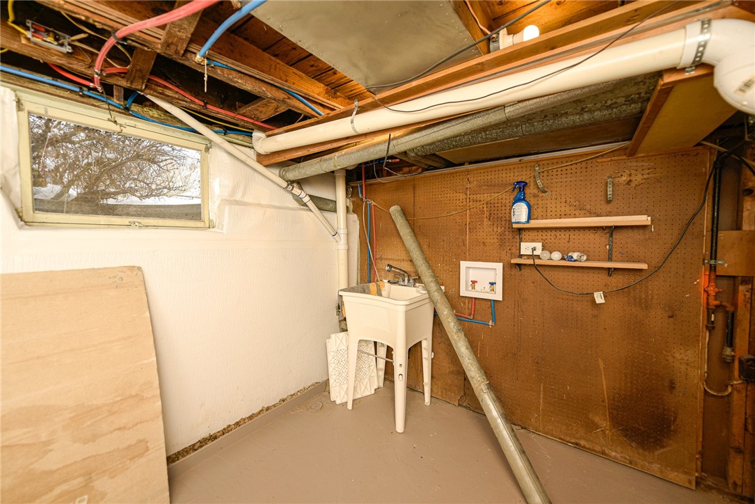 259 Windsor Road Greece, NY 14612 - Photo 30 of 33