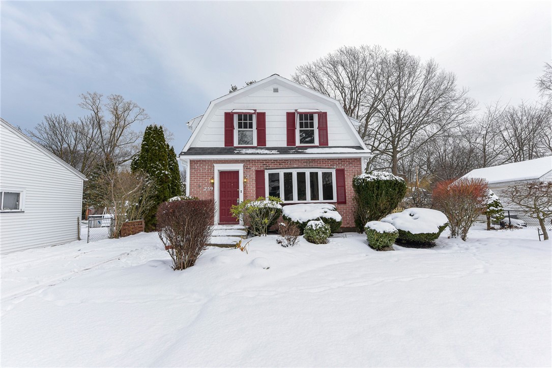 259 Windsor Road Greece, NY 14612 - Photo 3 of 33