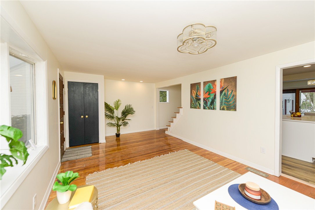 259 Windsor Road Greece, NY 14612 - Photo 7 of 33